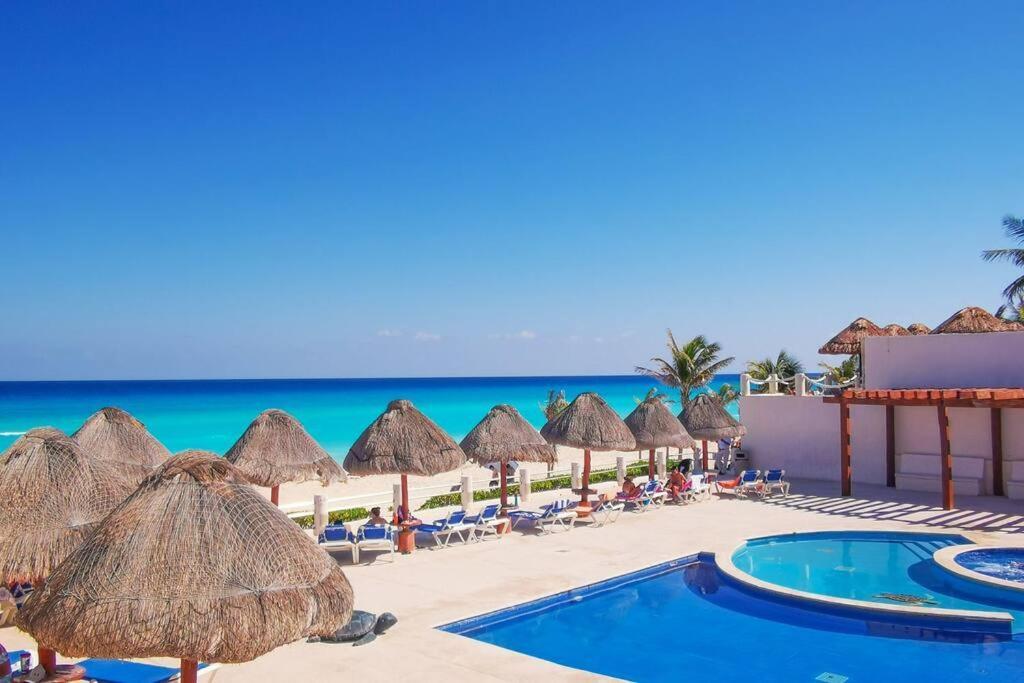 Villa Aurora Beautiful Beachfront Apartment 坎昆 外观 照片